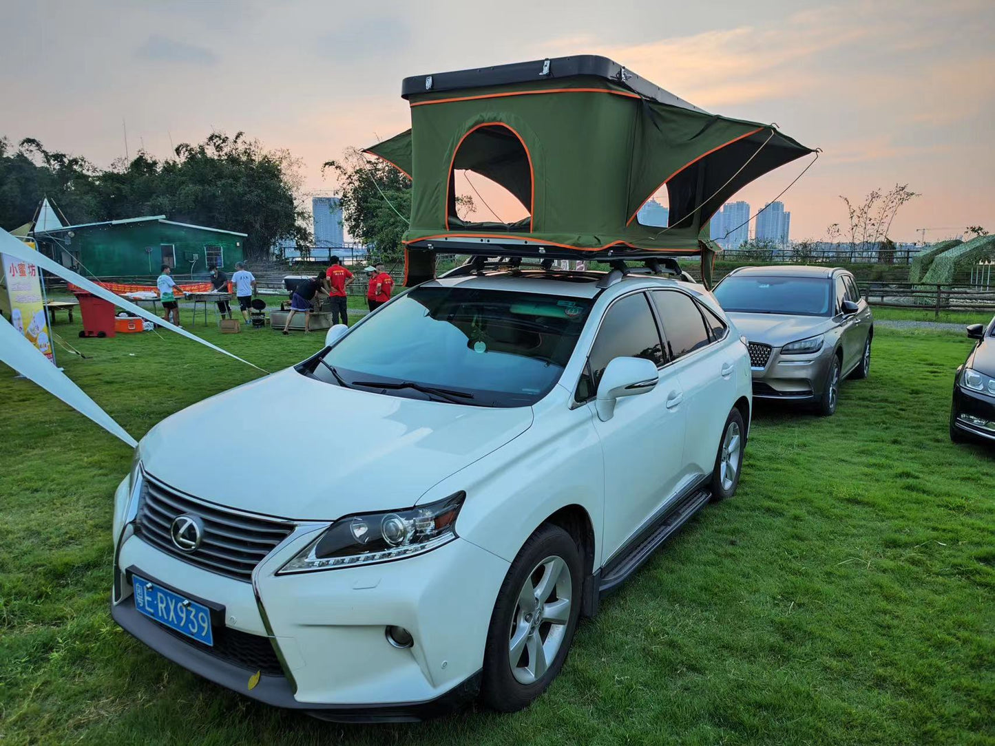 Versatile Rooftop Tent with ABS - Durable & Stylist Camping Gear